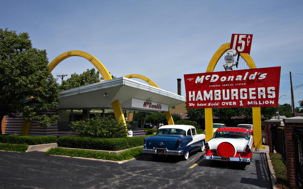 Primeira Franquia do McDonald’s Ainda Funciona?